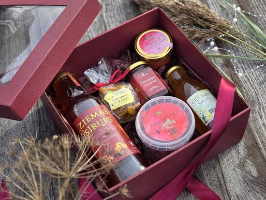 Dāvanu komplekts ZEMENE 